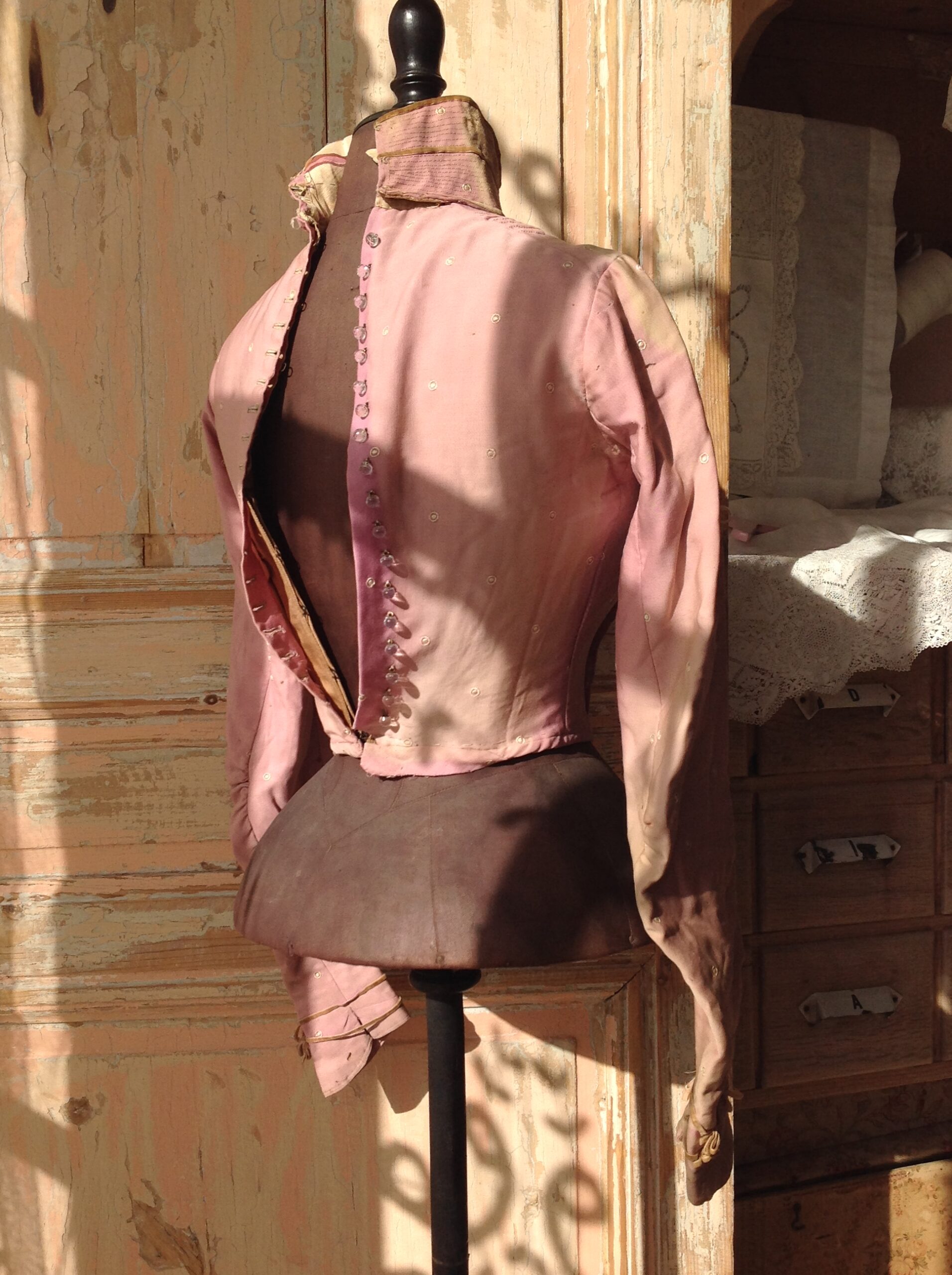 Beautiful Pink Antique Bodice, Very Old - Image 5