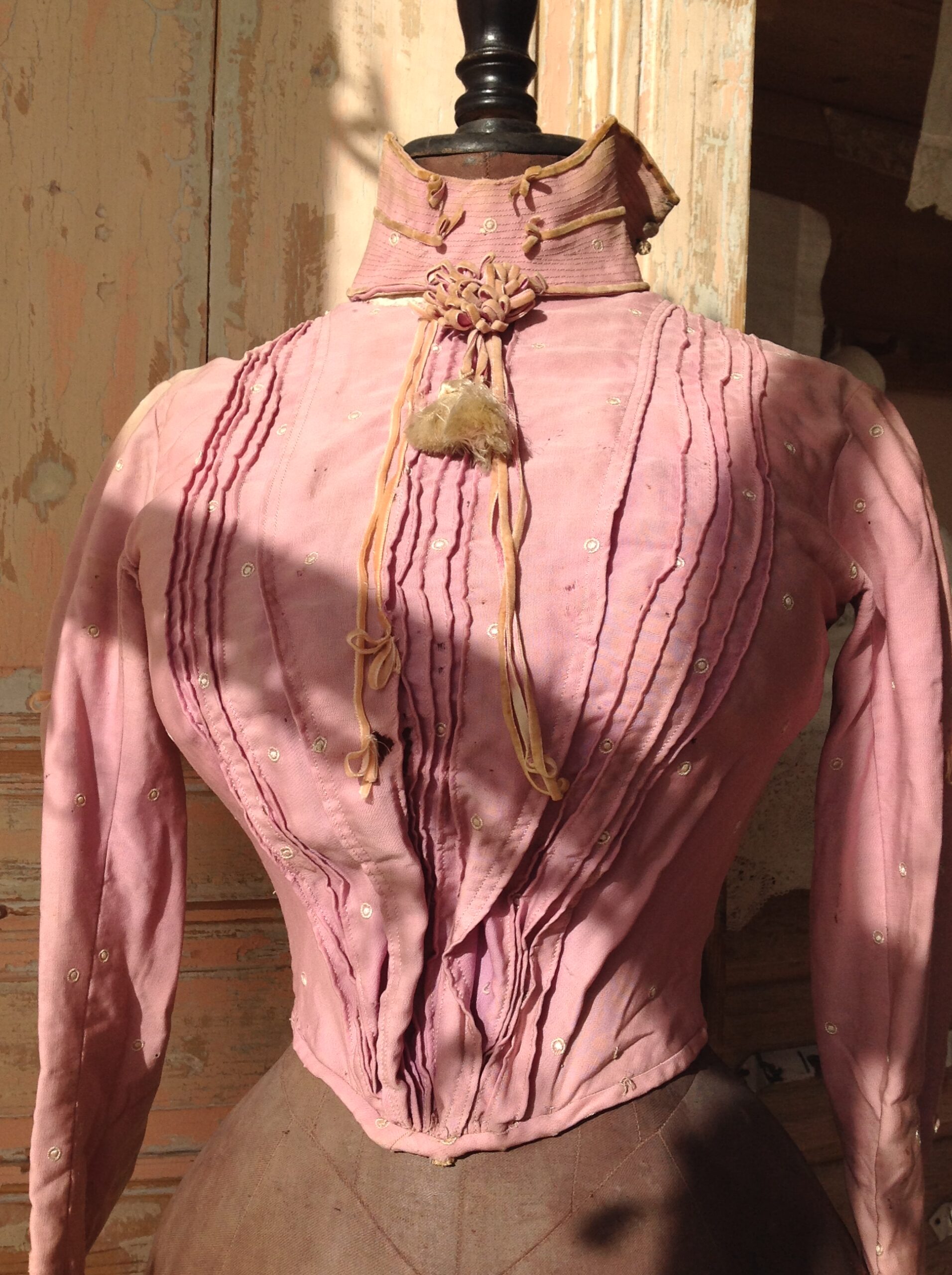 Beautiful Pink Antique Bodice, Very Old - Image 3