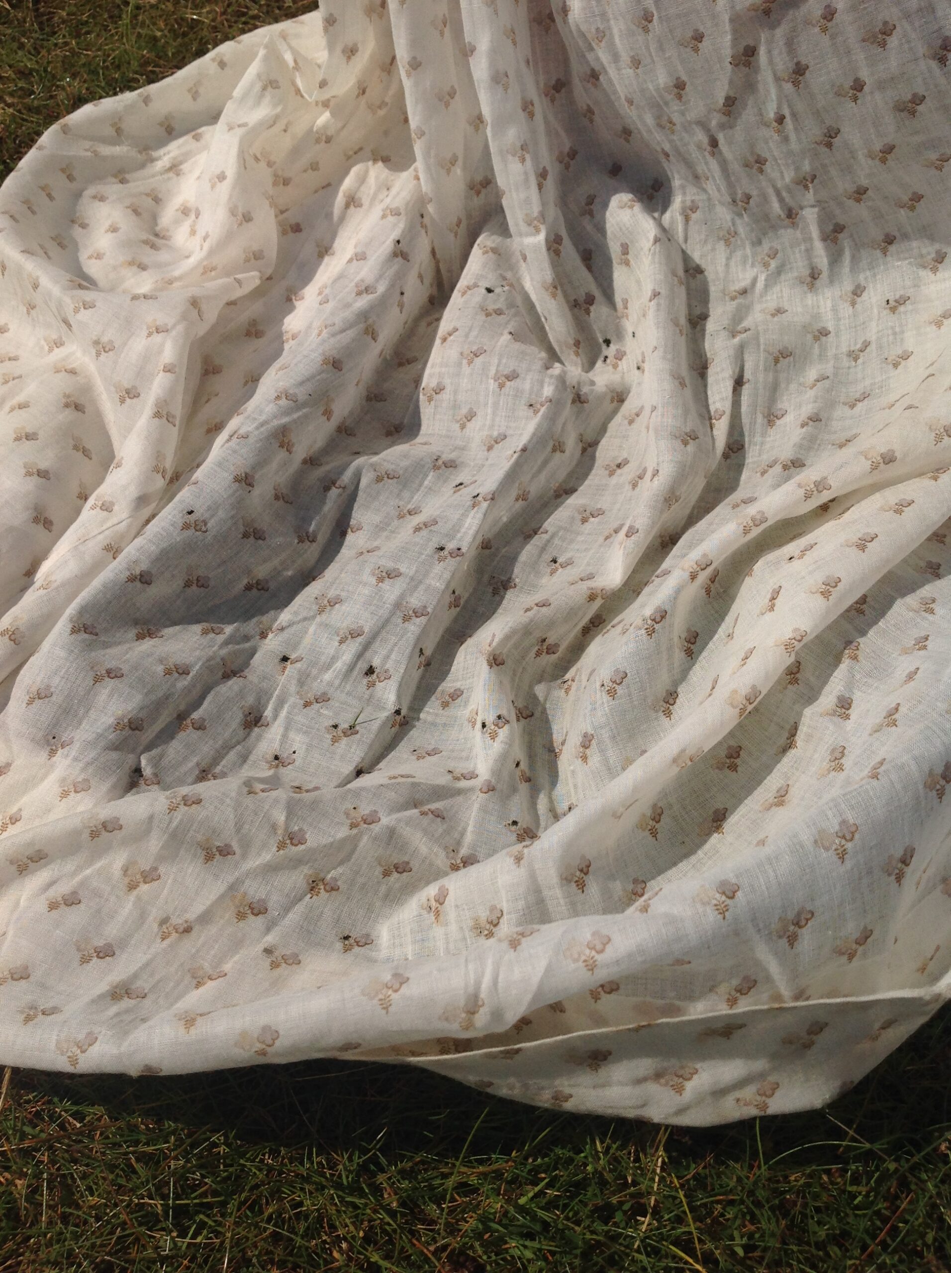 1880s Calico Print Skirt for an Antique Summer - Image 9