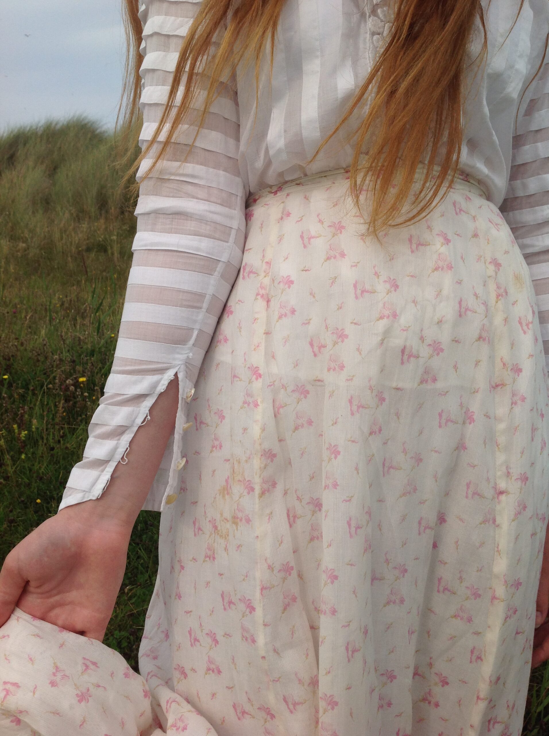 1890s Calico Print Summer Skirt - Image 8