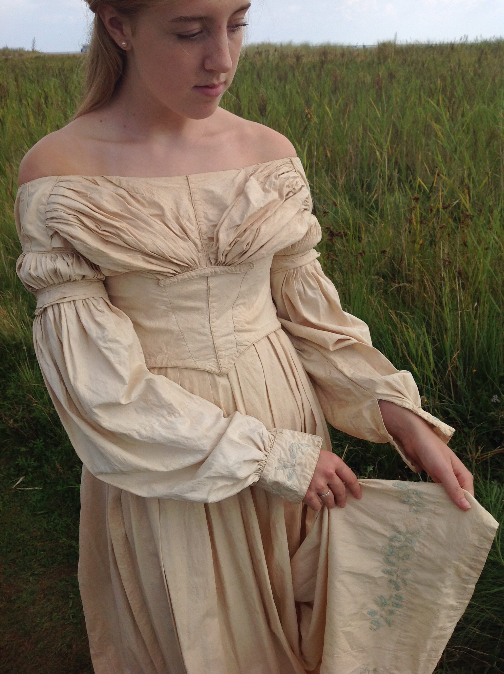 1800s Antique Linen Dress with Mint Blue Embroidery Work - Image 2