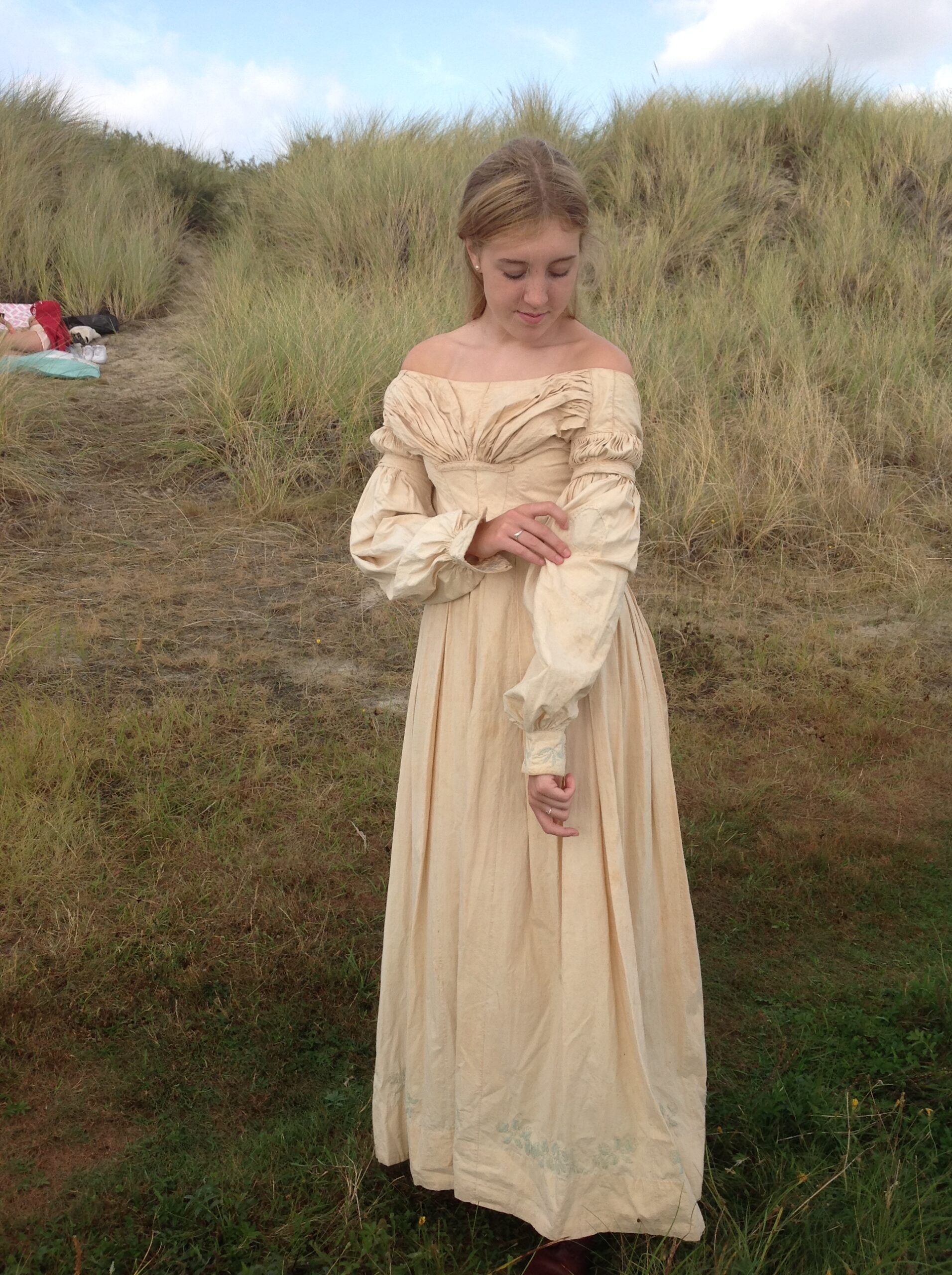 1800s Antique Linen Dress with Mint Blue Embroidery Work - Image 4