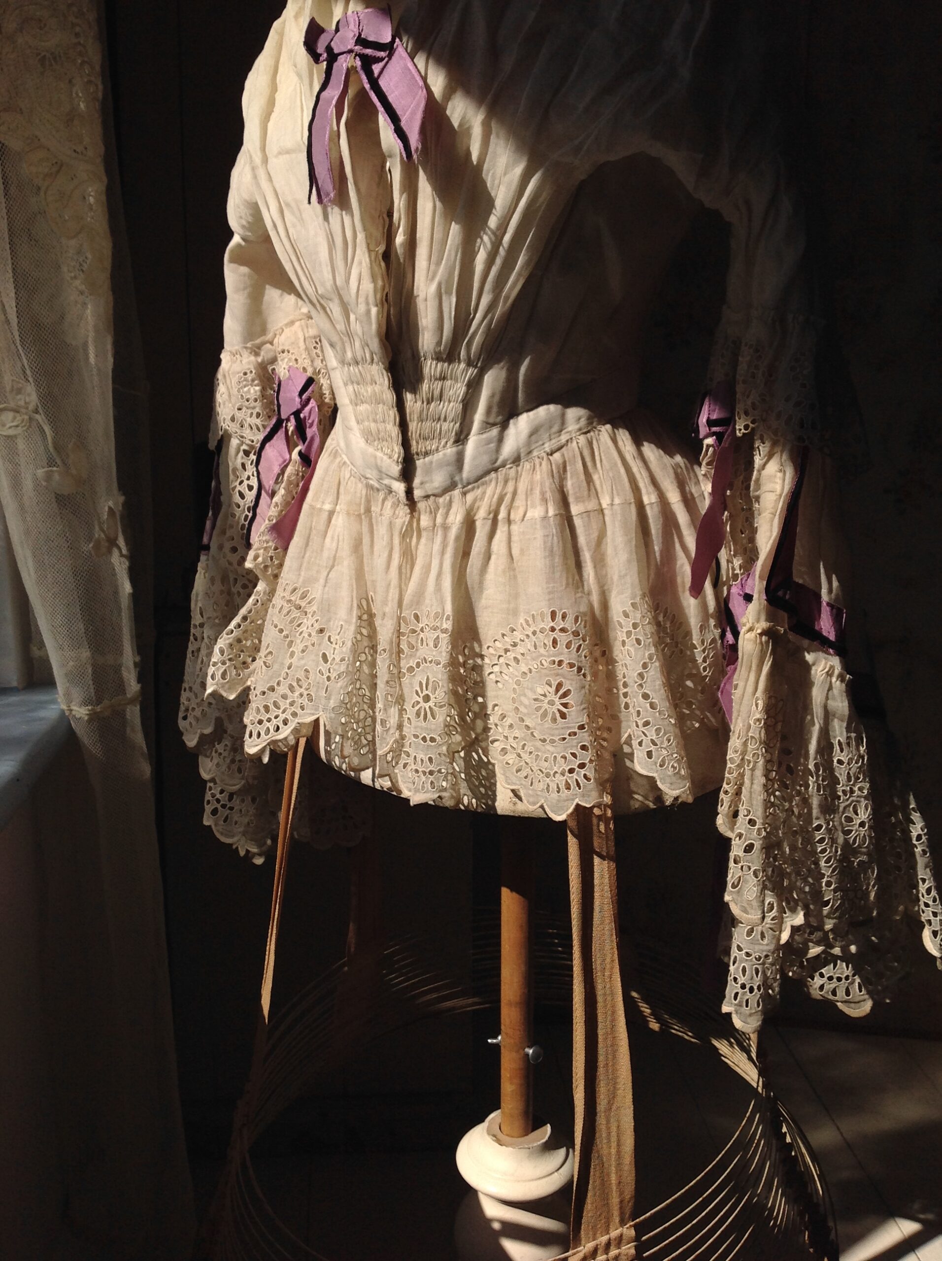 Antique Bodice / Jacket from the 1840s - Image 9