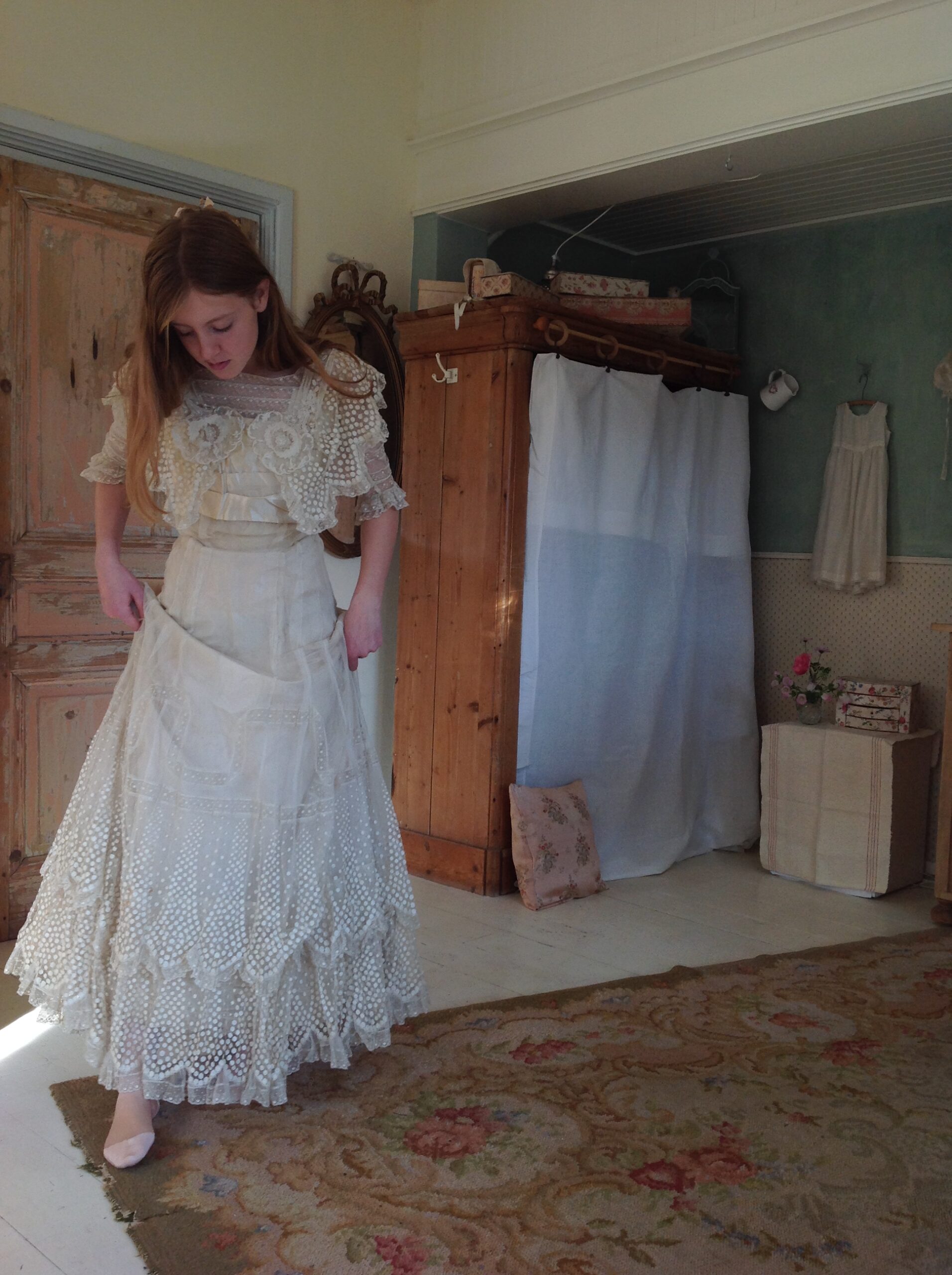 Amazing Silk and Tulle Lace Edwardian Wedding Gown - Image 4