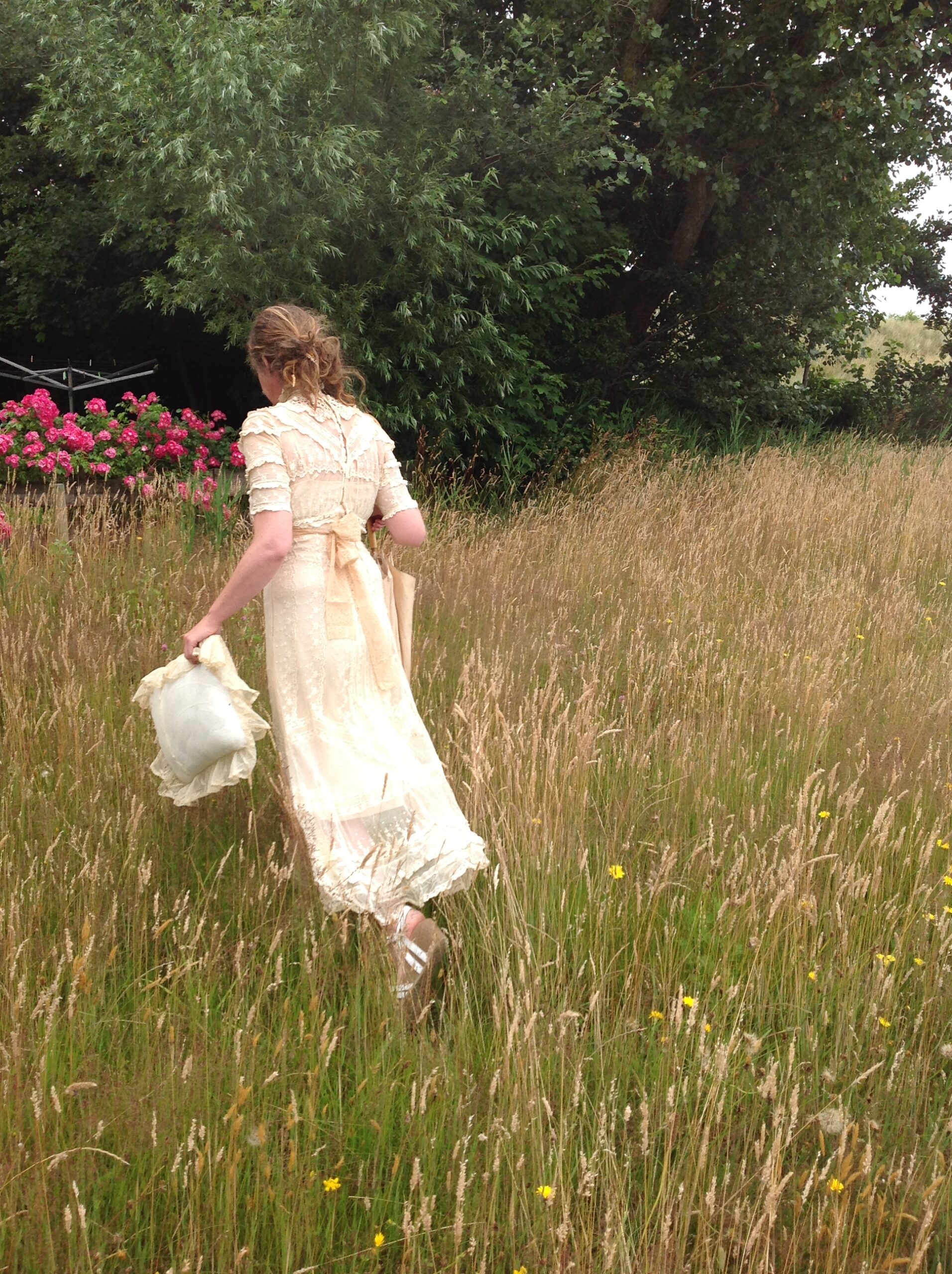 1890s Gold / Beige Tulle Lace Dress with Staining - Image 10