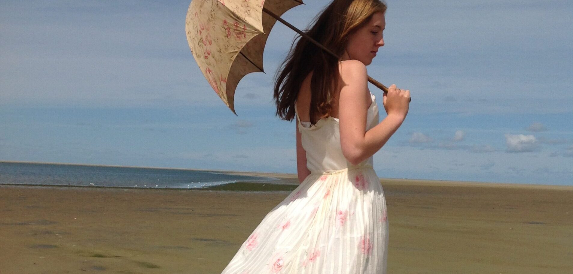 1890s Antique Floral Skirt - Image 2