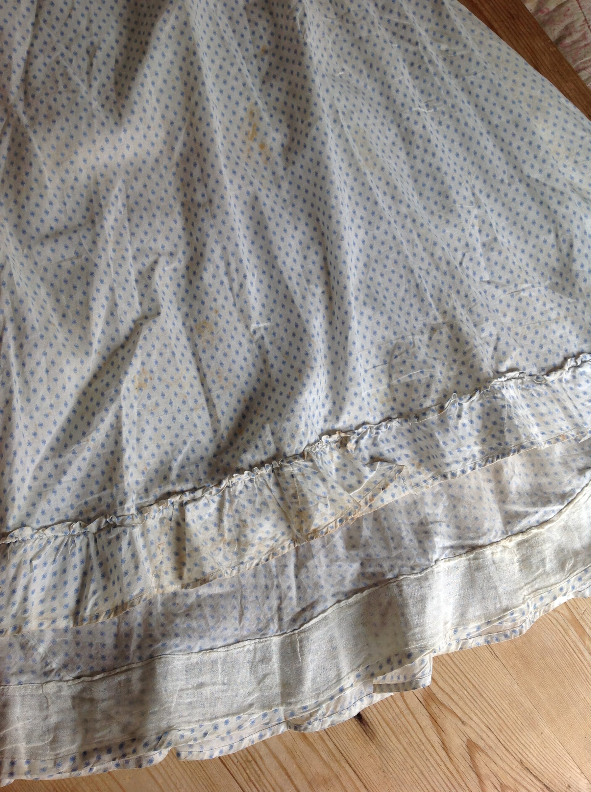 1910s Linen Blue Calico Print Antique Skirt - Image 9