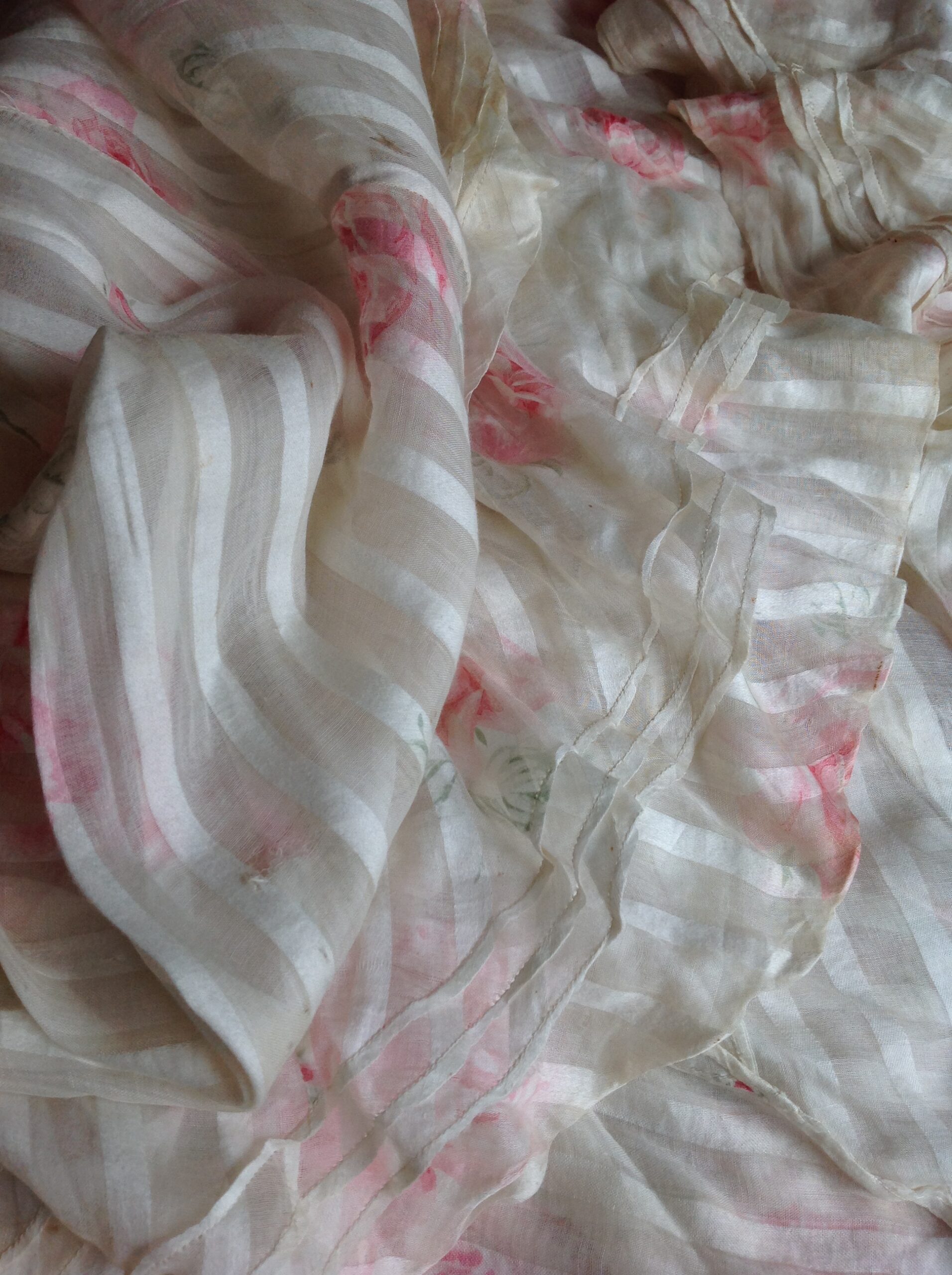 1890s Antique Floral Skirt - Image 10